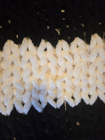 The Nimbus Throw | Hand Knit Cozy Blanket