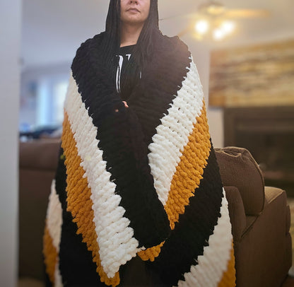 The Nimbus Throw | Hand Knit Cozy Blanket