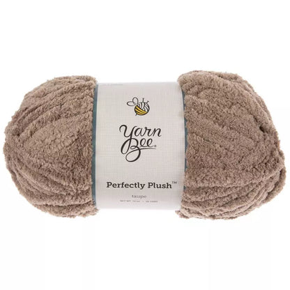 Stratus Air Hand-Knit Lightweight Chenille Scarf – Soft, All-Season Wear